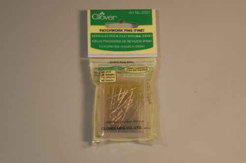 CLOVER PATCHWORK EXTRA FINE PINS (100) GLASS HEADED